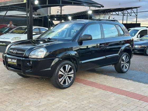 HYUNDAI TUCSON 2.0 MPFI GL 16V 142CV 2WD GASOLINA 4P AUTOMÁTICO
